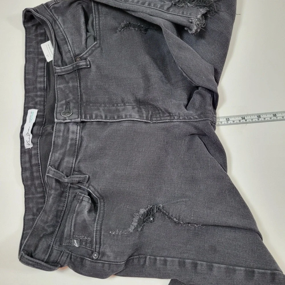 KanCan Women's Jeans Distressed Raw Hem Size 31 Black‎